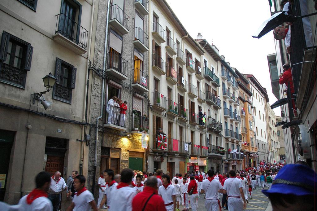 Apartamento Balcon del Encierro Pamplona Exterior foto